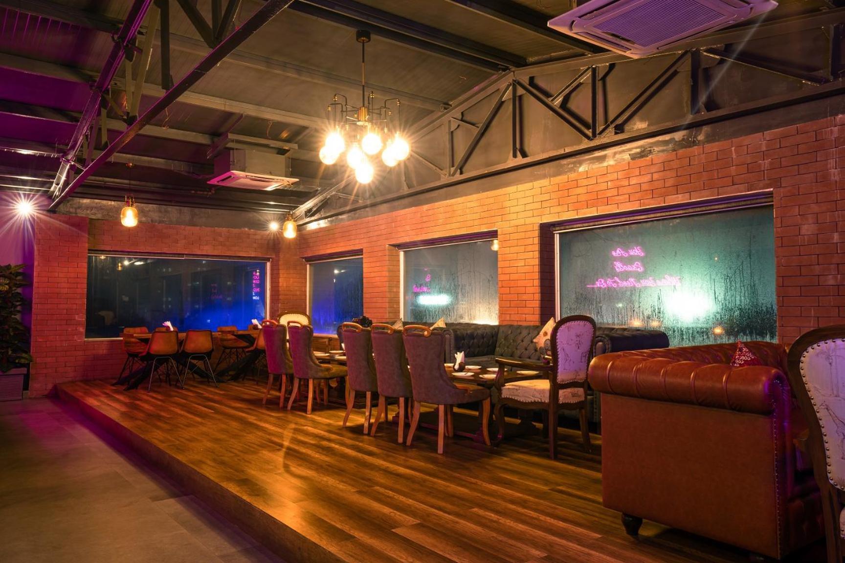 Hotel The Presidency Bhubaneswar Zewnętrze zdjęcie