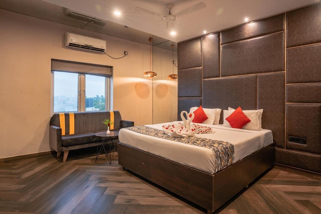 Hotel The Presidency Bhubaneswar Zewnętrze zdjęcie