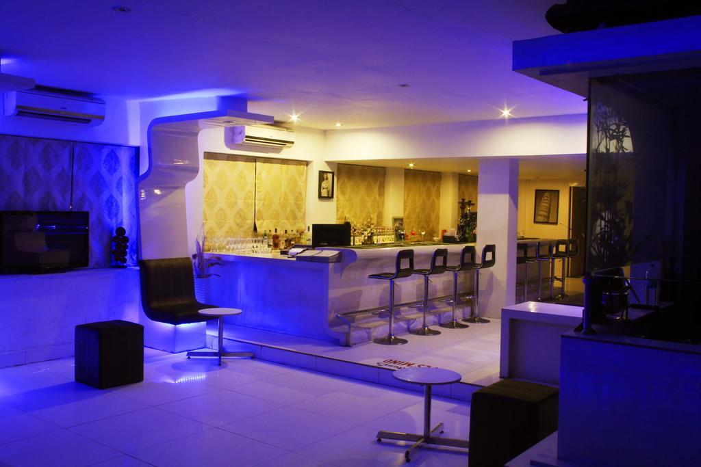 Hotel The Presidency Bhubaneswar Zewnętrze zdjęcie