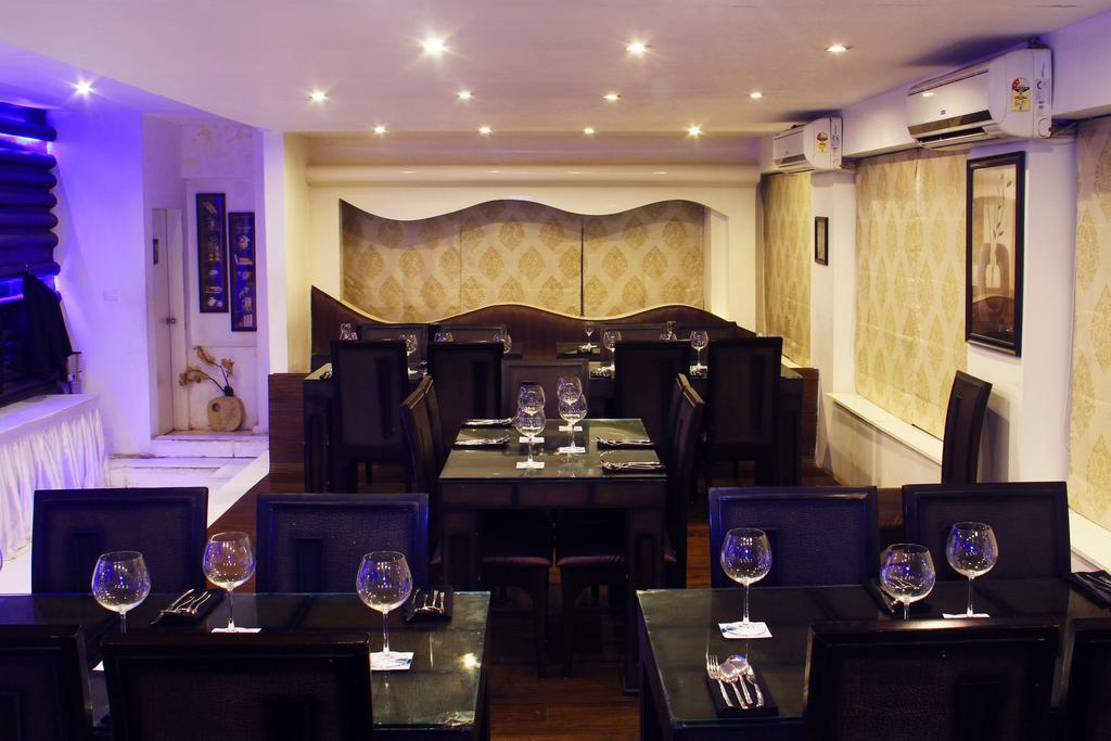 Hotel The Presidency Bhubaneswar Zewnętrze zdjęcie