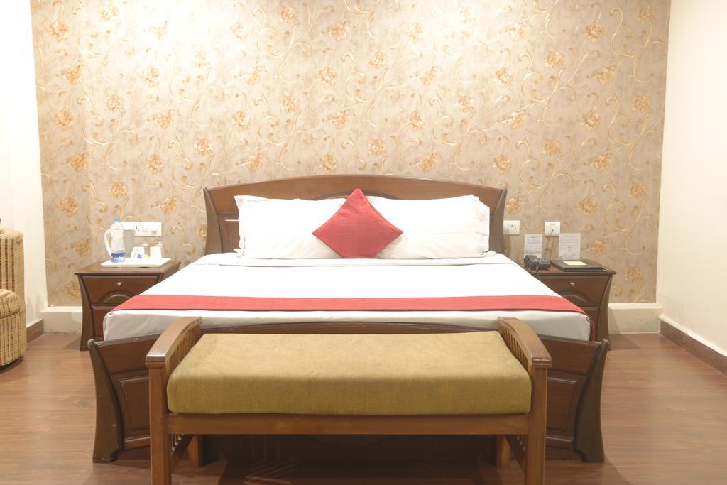 Hotel The Presidency Bhubaneswar Zewnętrze zdjęcie